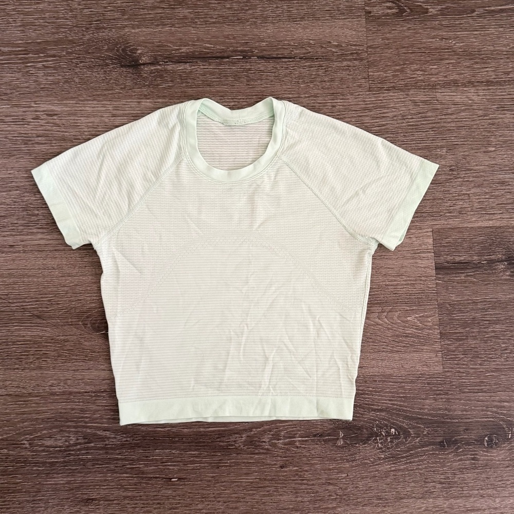 Lululemon Athletica Mint Green Short Sleeve Top